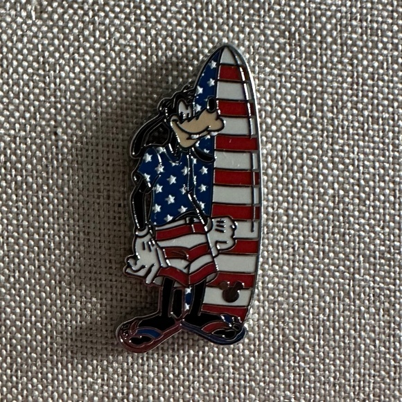 4th of July Goofy Disneyland 2025 Hidden Mickey Disney Trading Pin Wave A - Picture 1 of 2